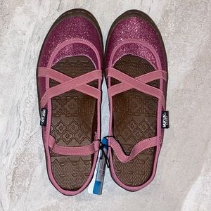 Bright Pink Glitter Shoe